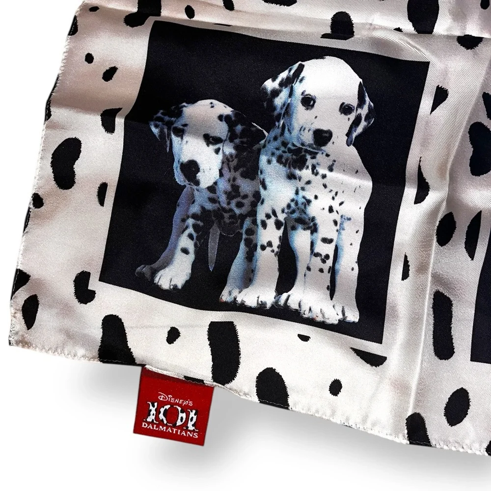 Echo Disney 101 Dalmatians big silk scarf